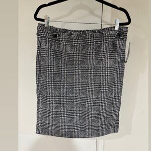 NWT Womens Houndstooth skirt size L